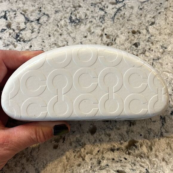 Coach eyeglass or sunglasses case embossed off-white color brown interior w/logo - Picture 5 of 5
